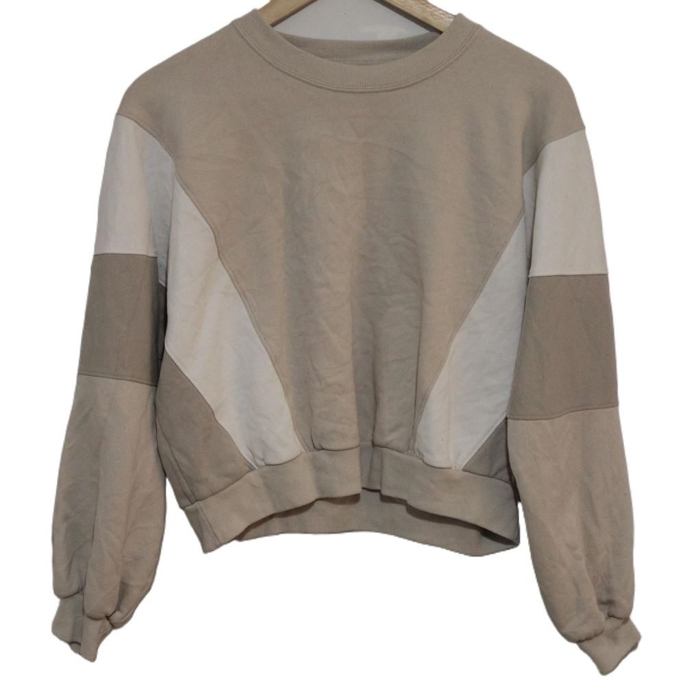 Abercrombie & Fitch Soft AF Gray White Colorblock Cropped Crew Sweatshirt Size S